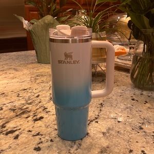 HARD TO FIND Stanley Tumbler 30oz (Pool Ombre)